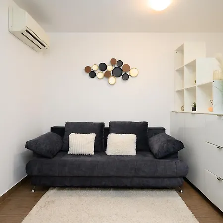 Castle Apartment *